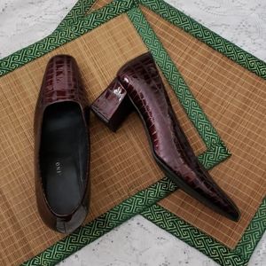 Bandolino - 9N Oxblood Croc Pumps